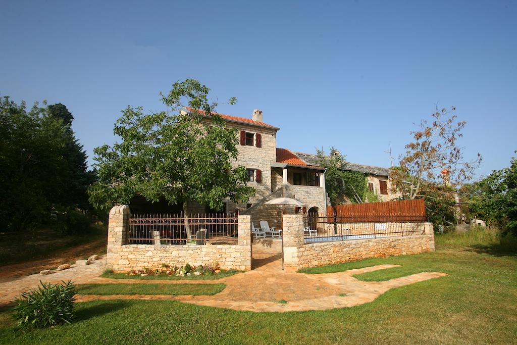 Villa Maria Oprtalj ภายนอก รูปภาพ